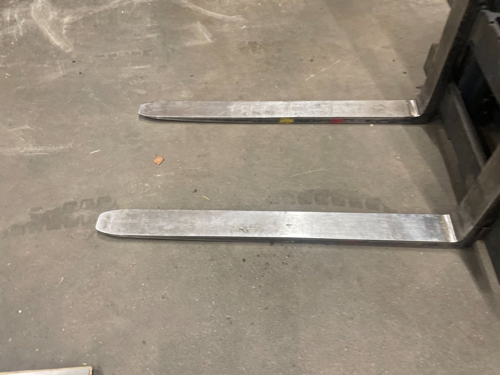 Komatsu - Вилочный погрузчик: фото 5 Komatsu - Вилочный погрузчик: фото 5