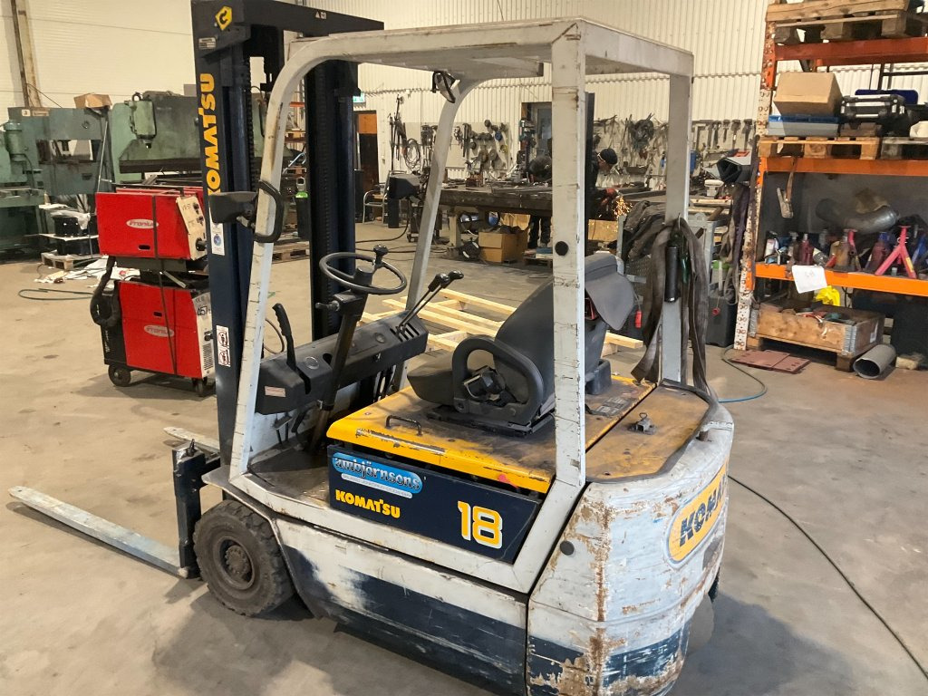 Komatsu - Электропогрузчик: фото 4 Komatsu - Электропогрузчик: фото 4