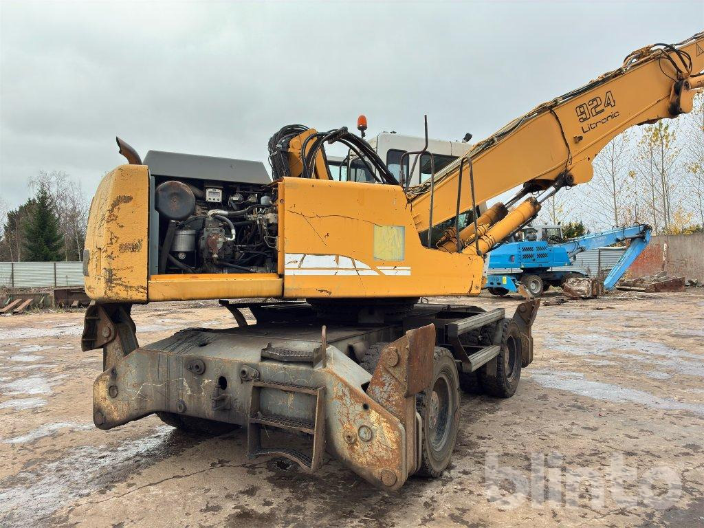 Liebherr A 924 - Колёсный экскаватор: фото 4 Liebherr A 924 - Колёсный экскаватор: фото 4