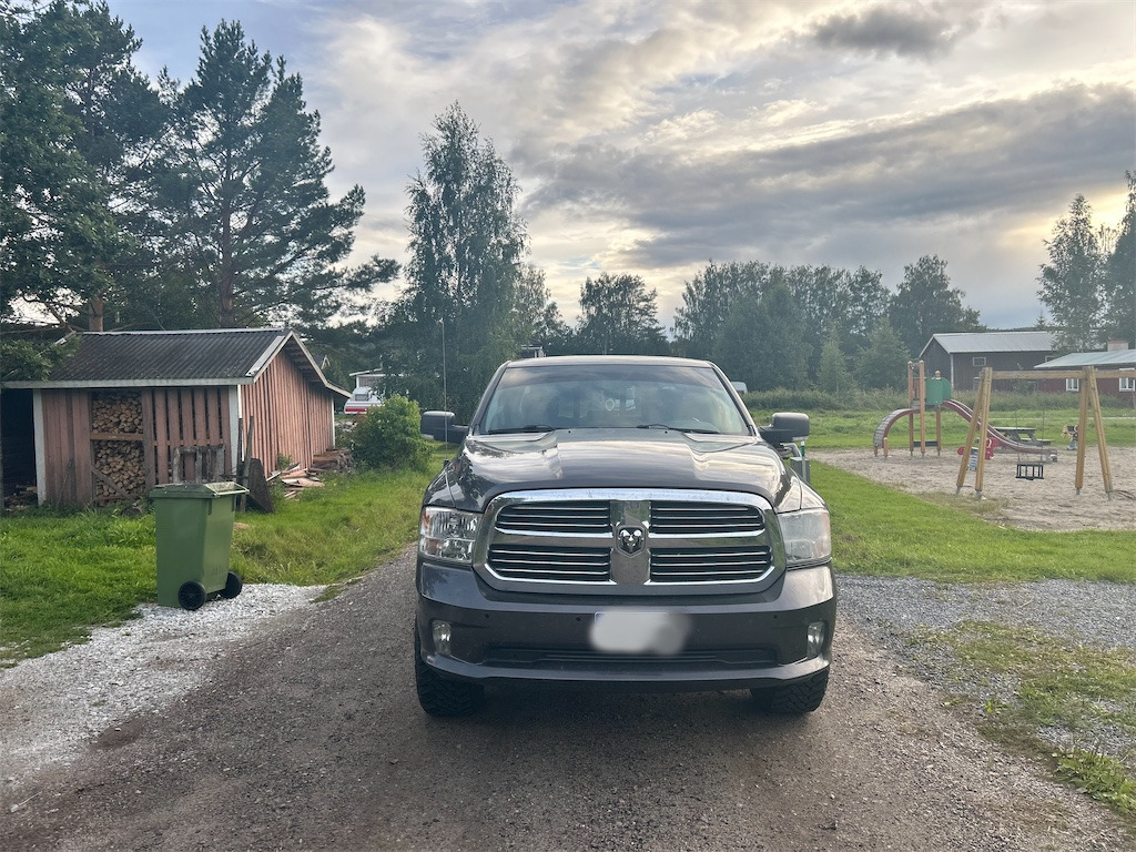 DODGE RAM 1500 - Лёгкий коммерческий автомобиль: фото 2 DODGE RAM 1500 - Лёгкий коммерческий автомобиль: фото 2