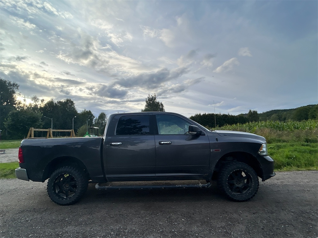 DODGE RAM 1500 - Лёгкий коммерческий автомобиль: фото 4 DODGE RAM 1500 - Лёгкий коммерческий автомобиль: фото 4