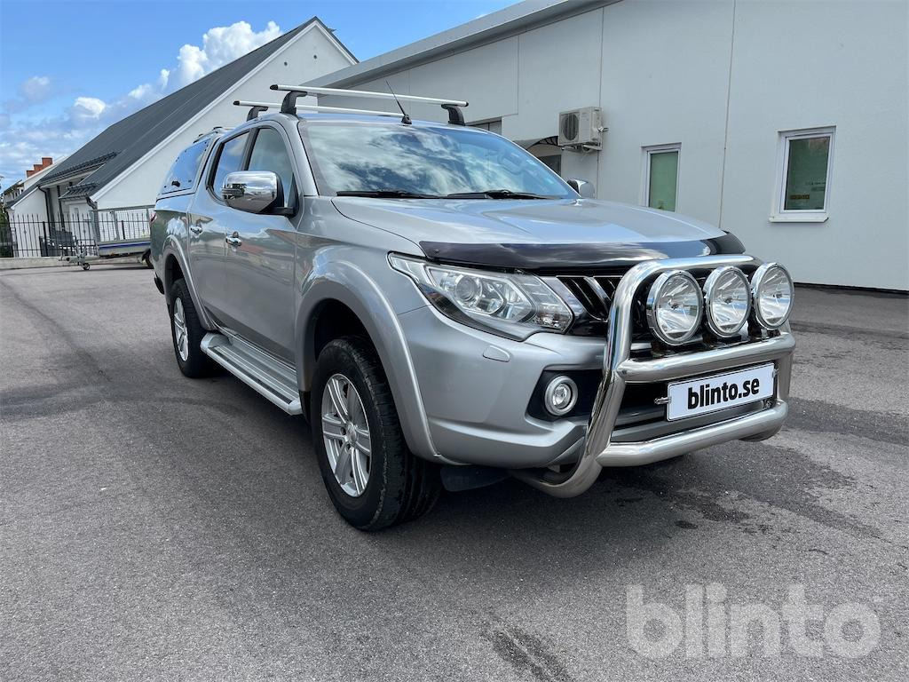 MITSUBISHI - Лёгкий коммерческий автомобиль: фото 3 MITSUBISHI - Лёгкий коммерческий автомобиль: фото 3