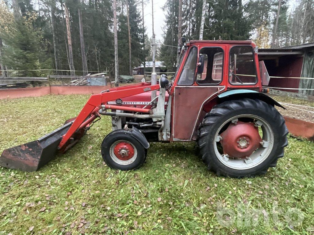 MASSEY FERGUSON 135 - Трактор: фото 2 MASSEY FERGUSON 135 - Трактор: фото 2
