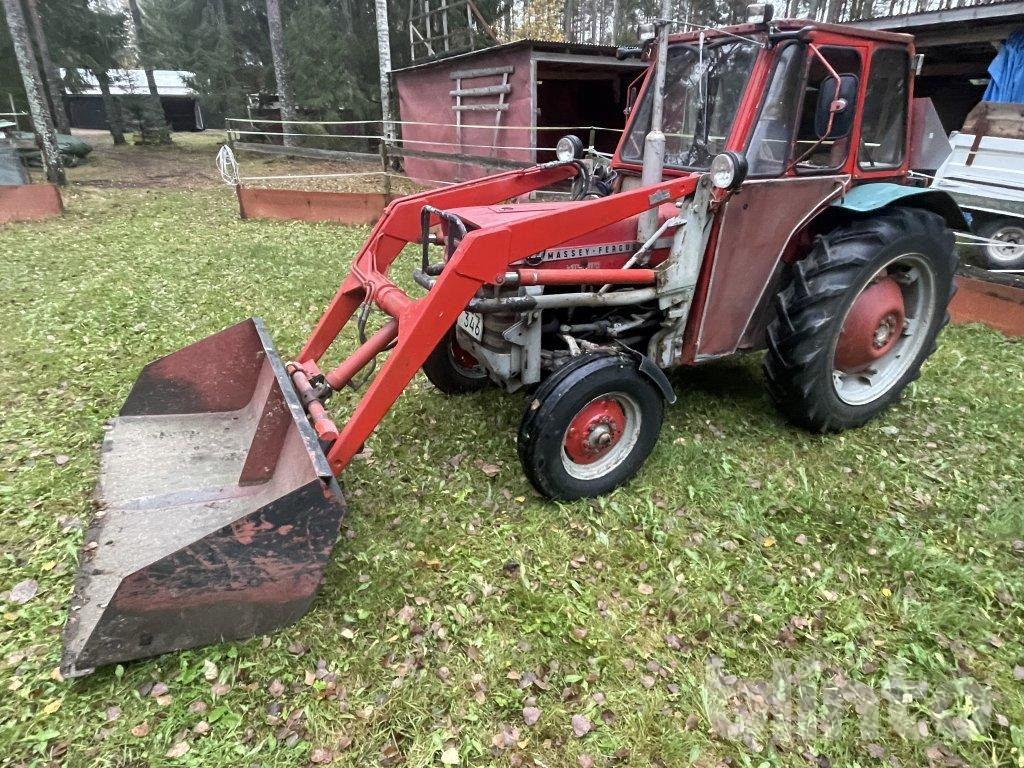 MASSEY FERGUSON 135 - Трактор: фото 4 MASSEY FERGUSON 135 - Трактор: фото 4