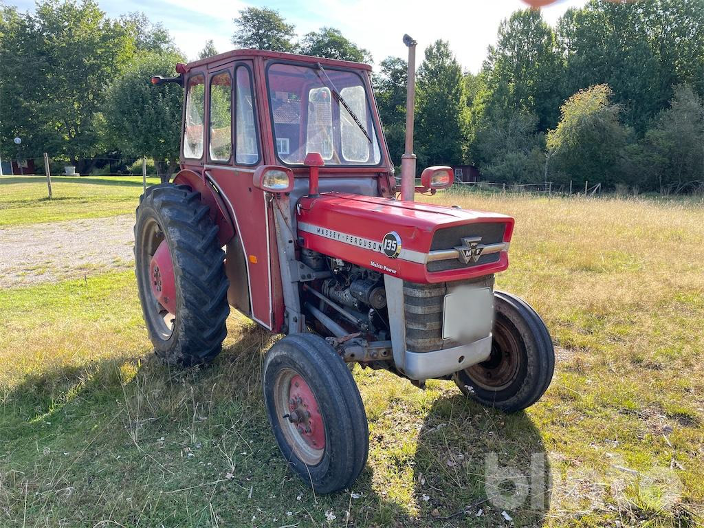 MASSEY FERGUSON 135 - Трактор: фото 2 MASSEY FERGUSON 135 - Трактор: фото 2