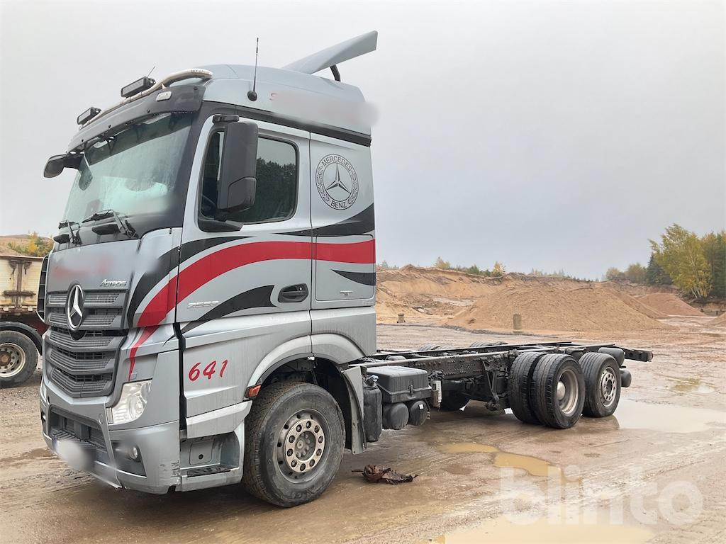 MERCEDES-BENZ ACTROS - Грузовик-шасси: фото 1 MERCEDES-BENZ ACTROS - Грузовик-шасси: фото 1
