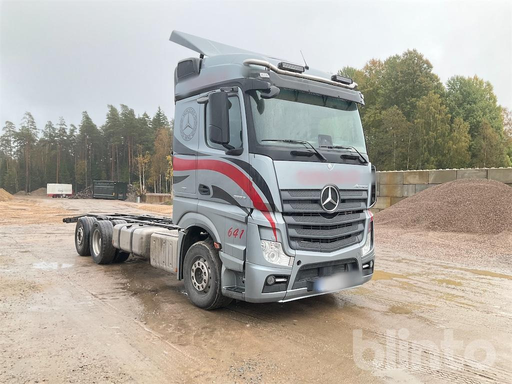 MERCEDES-BENZ ACTROS - Грузовик-шасси: фото 2 MERCEDES-BENZ ACTROS - Грузовик-шасси: фото 2