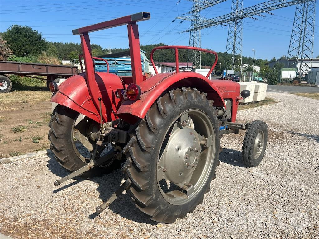 Massey Ferguson MF 30 (Bj. 1964) - Трактор: фото 3 Massey Ferguson MF 30 (Bj. 1964) - Трактор: фото 3