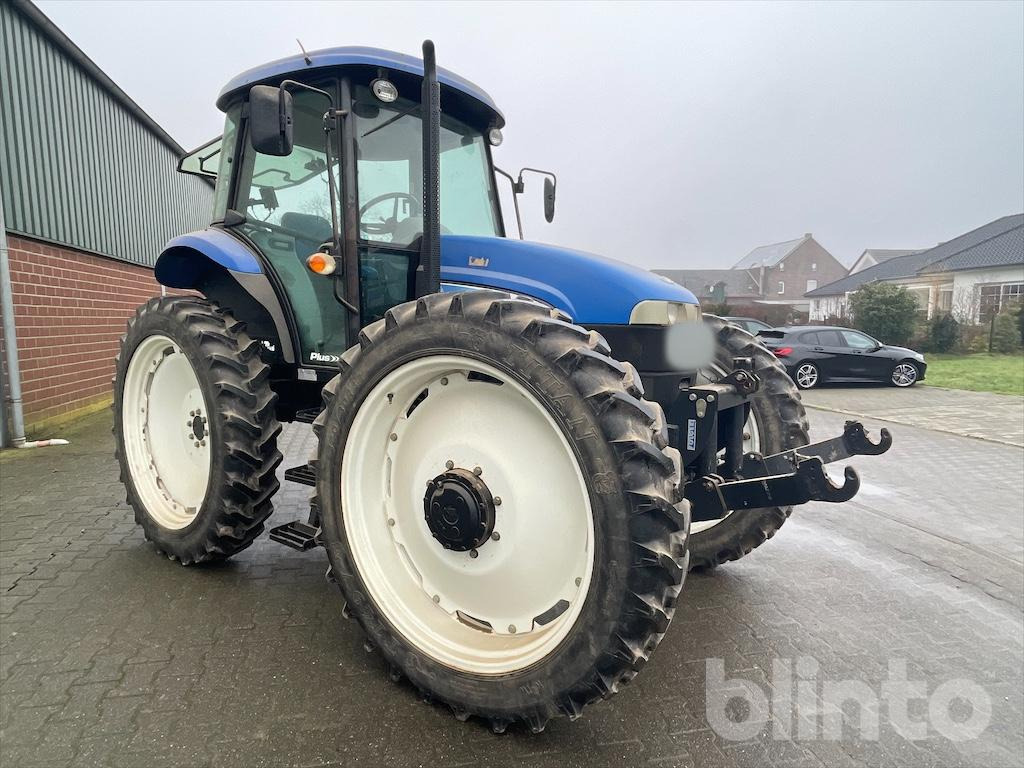 New Holland TD5050 (2010) - Трактор: фото 2 New Holland TD5050 (2010) - Трактор: фото 2