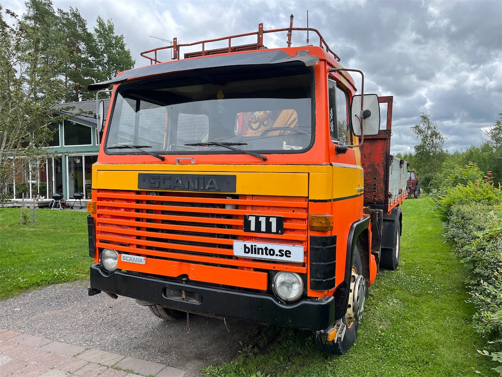 SCANIA LB 81S34 FÖRLÄNGD - Грузовик бортовой/ Платформа: фото 1 SCANIA LB 81S34 FÖRLÄNGD - Грузовик бортовой/ Платформа: фото 1