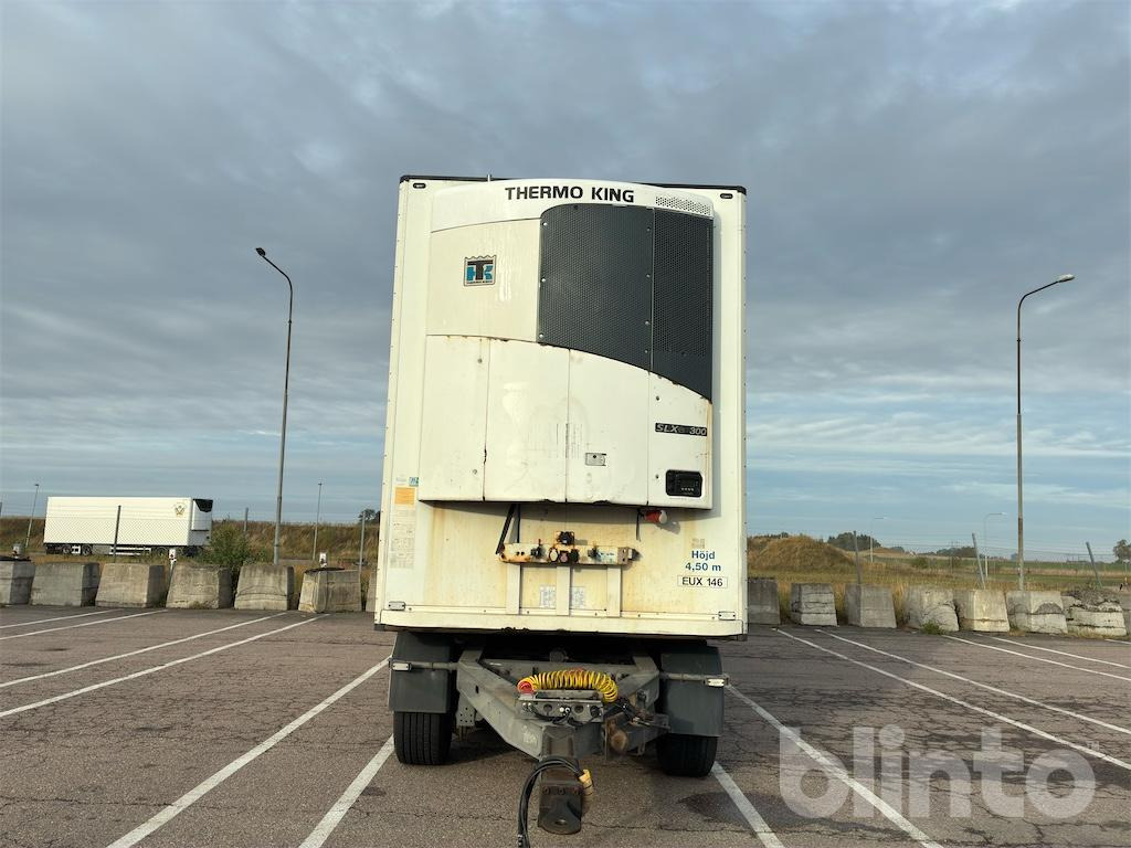 SCHMITZ CARGOBULL - Прицеп-рефрижератор: фото 2 SCHMITZ CARGOBULL - Прицеп-рефрижератор: фото 2
