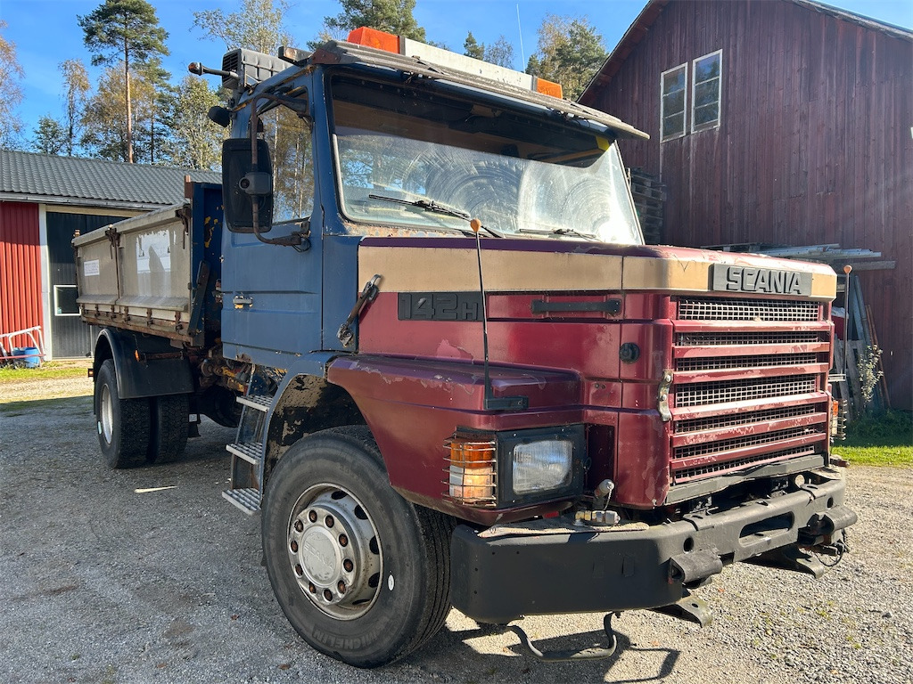 Scania 82H 4x2 - Грузовик бортовой/ Платформа: фото 3 Scania 82H 4x2 - Грузовик бортовой/ Платформа: фото 3