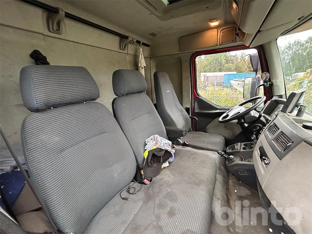 Эвакуатор VOLVO FL-280 4*2: фото 24 Эвакуатор VOLVO FL-280 4*2: фото 24