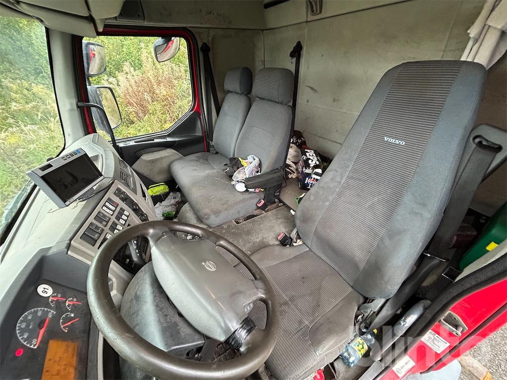 Эвакуатор VOLVO FL-280 4*2: фото 14 Эвакуатор VOLVO FL-280 4*2: фото 14