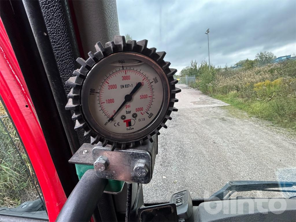 Эвакуатор VOLVO FL-280 4*2: фото 15 Эвакуатор VOLVO FL-280 4*2: фото 15