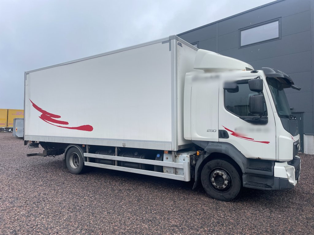 VOLVO FL 4X2 250 - Грузовик с закрытым кузовом: фото 2 VOLVO FL 4X2 250 - Грузовик с закрытым кузовом: фото 2