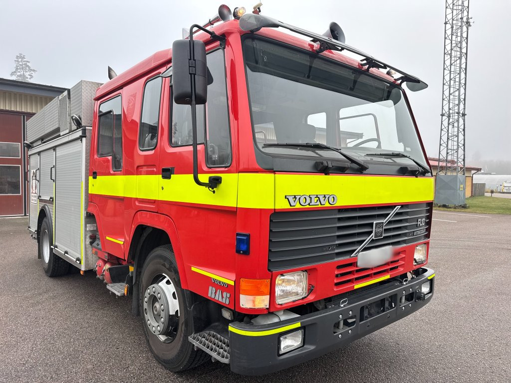 VOLVO FL10 4X2 - Пожарная машина: фото 3 VOLVO FL10 4X2 - Пожарная машина: фото 3
