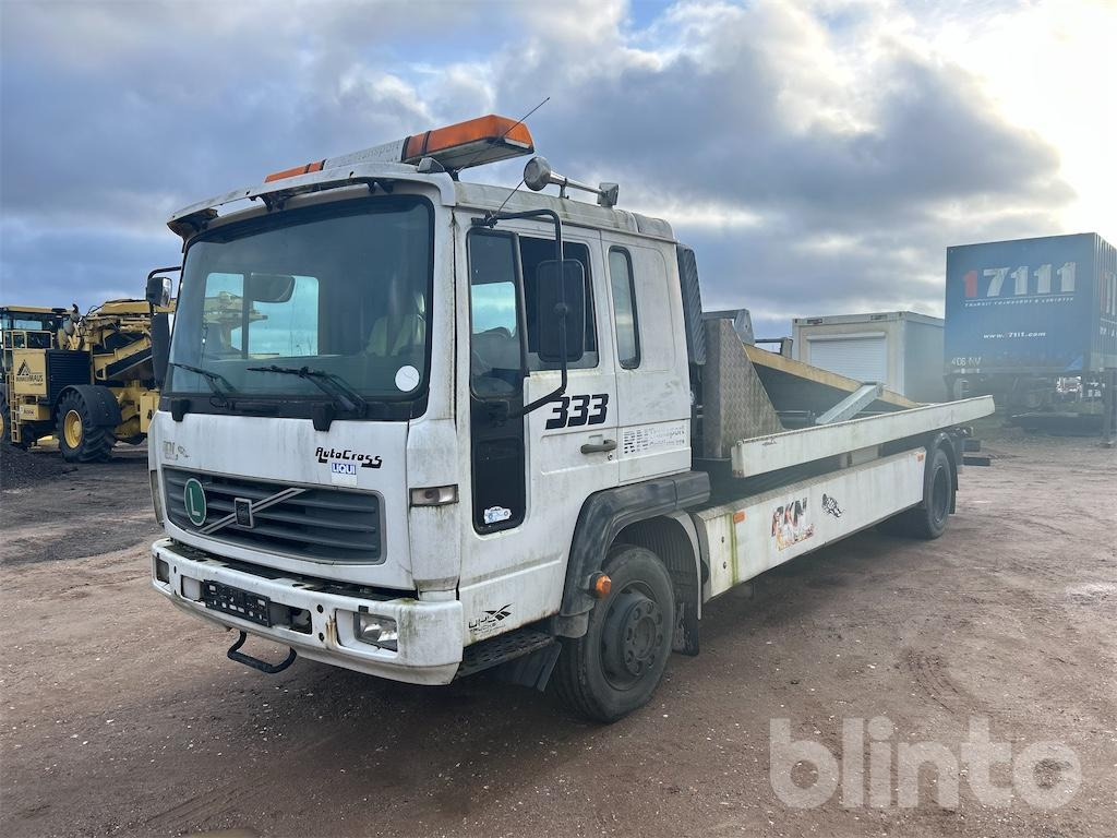 VOLVO FL6 - Эвакуатор: фото 1 VOLVO FL6 - Эвакуатор: фото 1