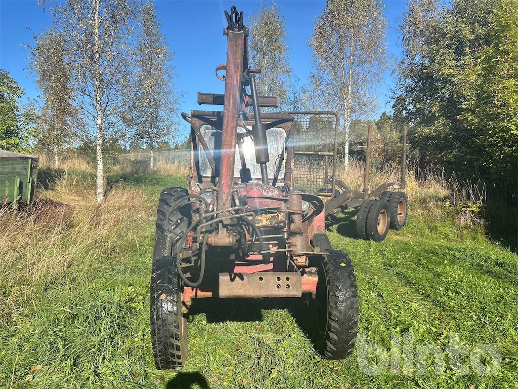 Volvo BM 350 - Трактор: фото 2 Volvo BM 350 - Трактор: фото 2