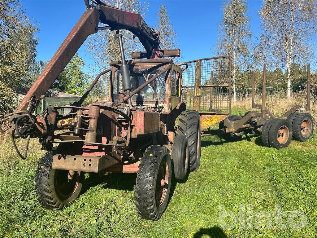 Volvo BM 350 - Трактор: фото 1 Volvo BM 350 - Трактор: фото 1
