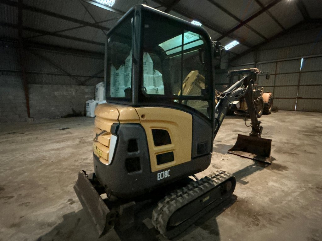 Volvo EC180c - Мини-экскаватор: фото 5 Volvo EC180c - Мини-экскаватор: фото 5