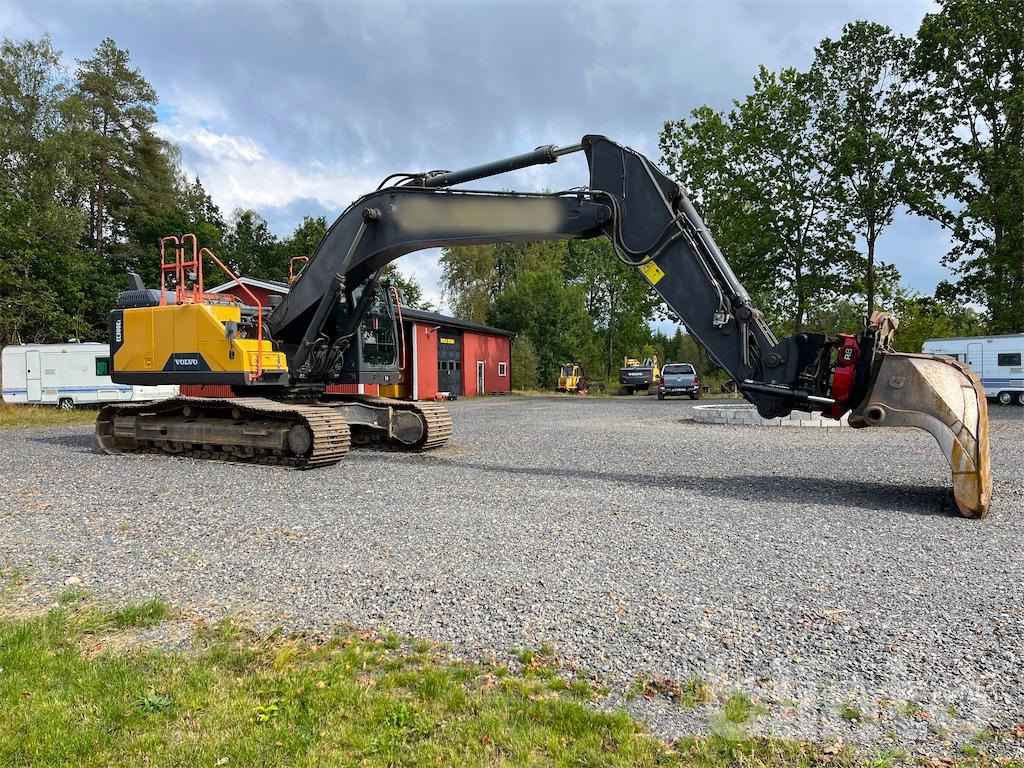 Volvo EC300EL - Гусеничный экскаватор: фото 2 Volvo EC300EL - Гусеничный экскаватор: фото 2