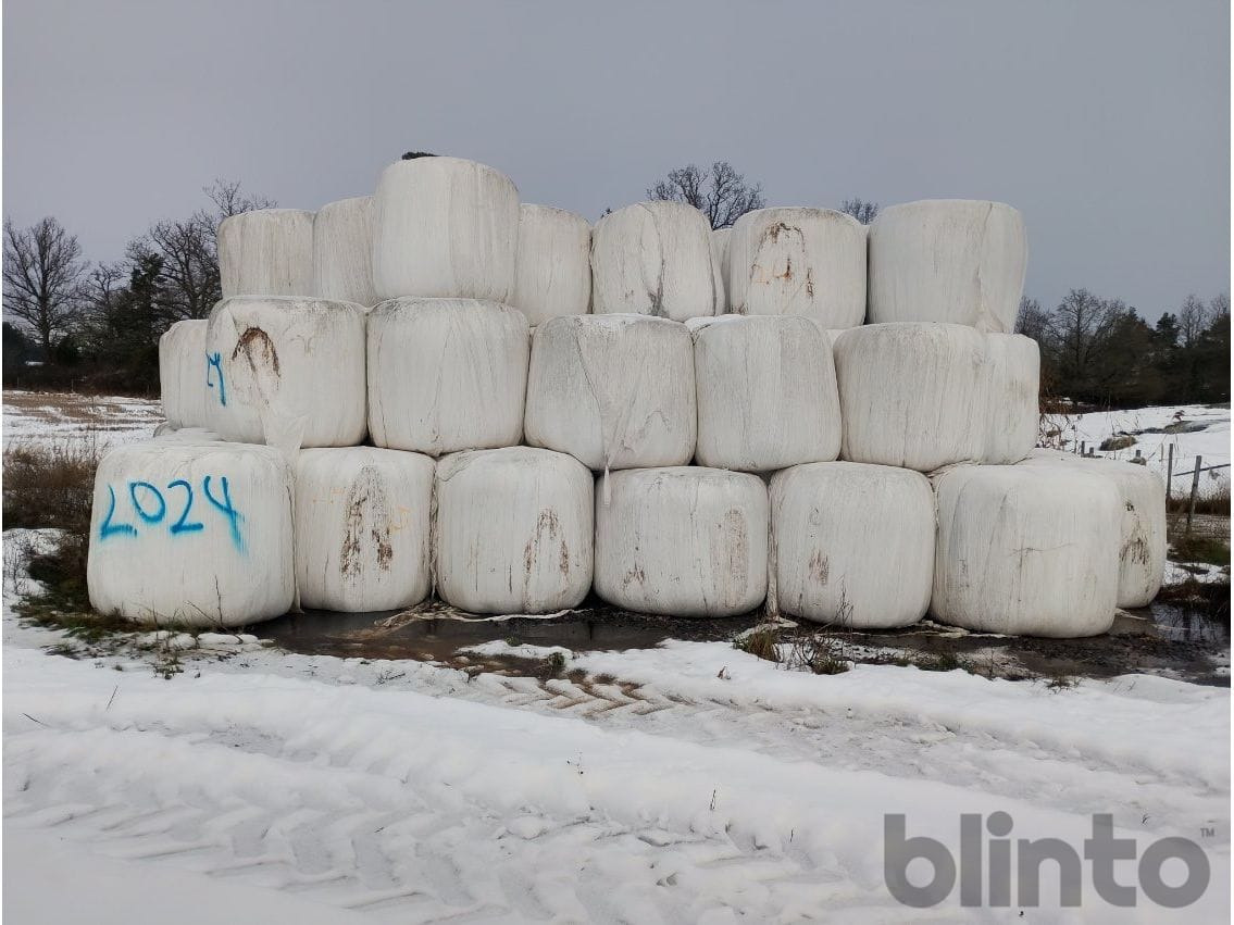 Ca 200 stycken - Техника для силоса: фото 1 Ca 200 stycken - Техника для силоса: фото 1