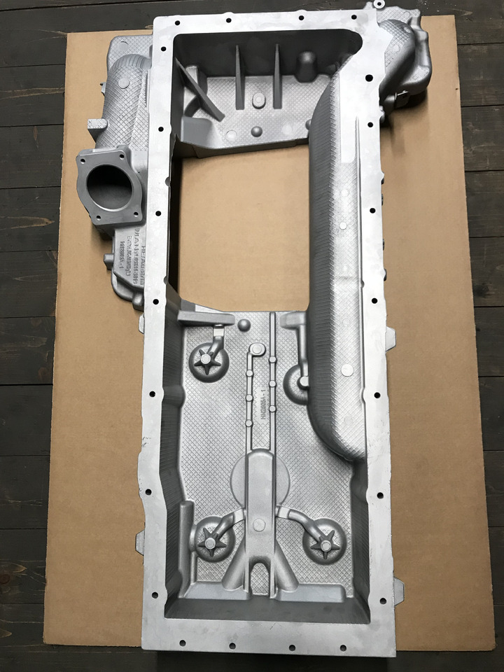 RINFORZO D'ACCIAIO BASAMENTO MAN D2676 EURO 6 - Двигатель и запчасти для Грузовиков: фото 1 RINFORZO D'ACCIAIO BASAMENTO MAN D2676 EURO 6 - Двигатель и запчасти для Грузовиков: фото 1