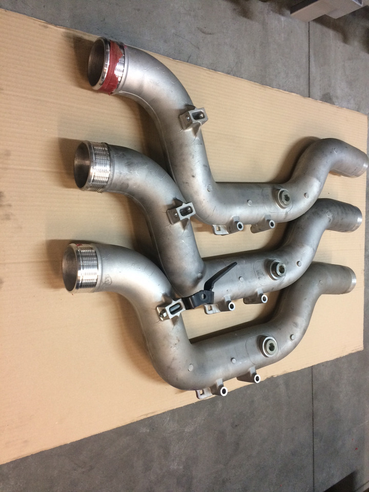 TUBO MANDATA ARIA DI CARICA MAN 51094115165 - Впускная труба для Грузовиков: фото 2 TUBO MANDATA ARIA DI CARICA MAN 51094115165 - Впускная труба для Грузовиков: фото 2