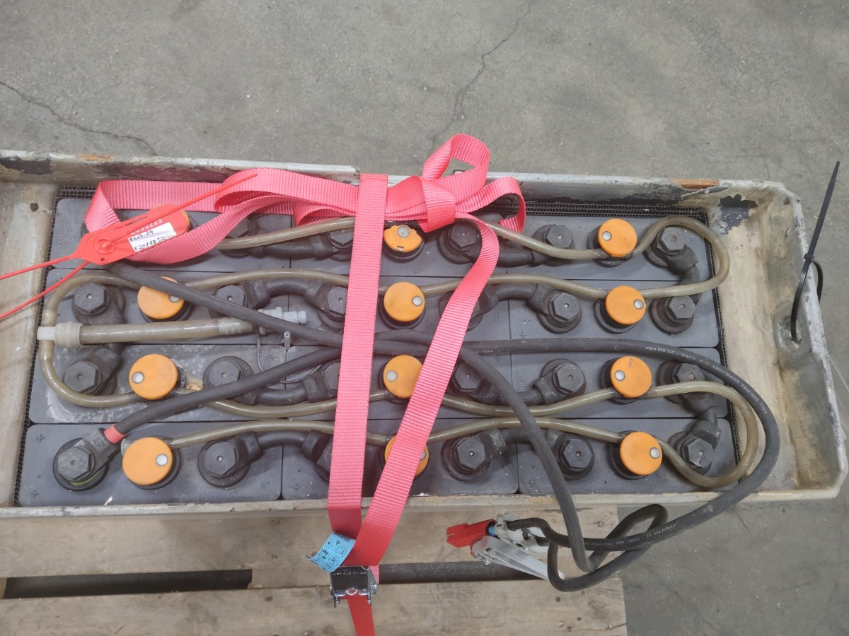 Avb 24V465AH - Аккумулятор для Погрузочно-разгрузочной техники: фото 3 Avb 24V465AH - Аккумулятор для Погрузочно-разгрузочной техники: фото 3