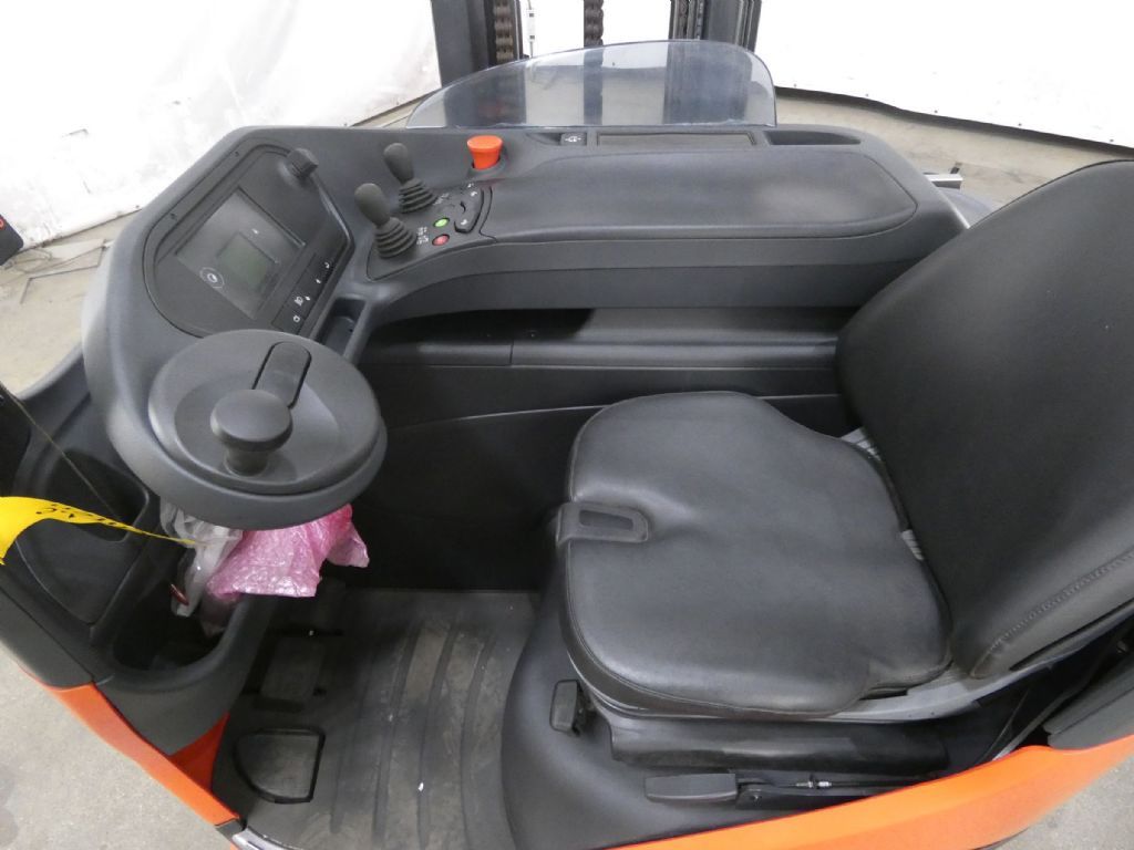 LINDE R16HD - Ричтрак: фото 3 LINDE R16HD - Ричтрак: фото 3