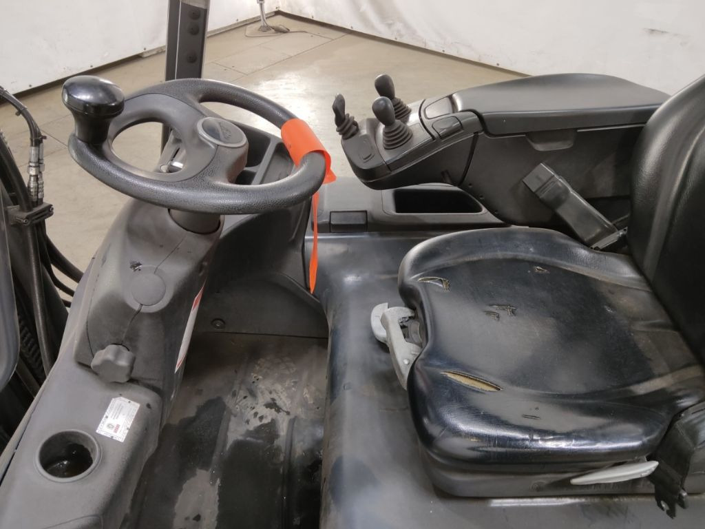 Linde E25-01 - Электропогрузчик: фото 3 Linde E25-01 - Электропогрузчик: фото 3