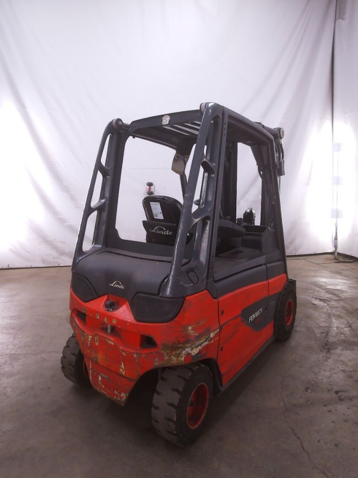 Linde E25-01 - Электропогрузчик: фото 2 Linde E25-01 - Электропогрузчик: фото 2
