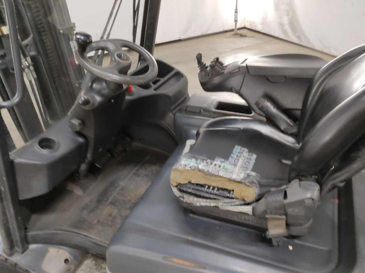 Linde E30L-01 - Электропогрузчик: фото 3 Linde E30L-01 - Электропогрузчик: фото 3