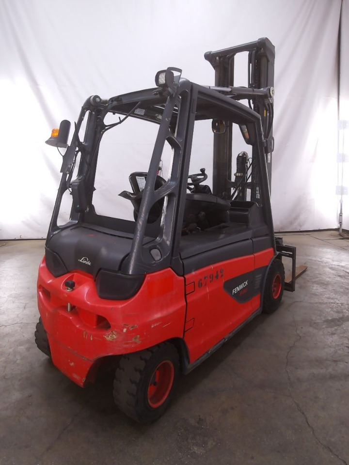 Linde E30L-01 - Электропогрузчик: фото 2 Linde E30L-01 - Электропогрузчик: фото 2