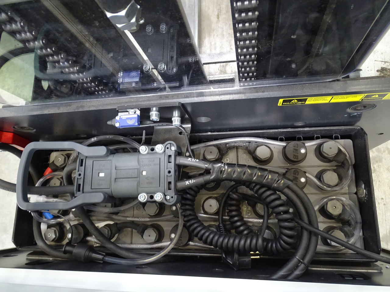 Mitsubishi SBP12N3 - Штабелер: фото 4 Mitsubishi SBP12N3 - Штабелер: фото 4