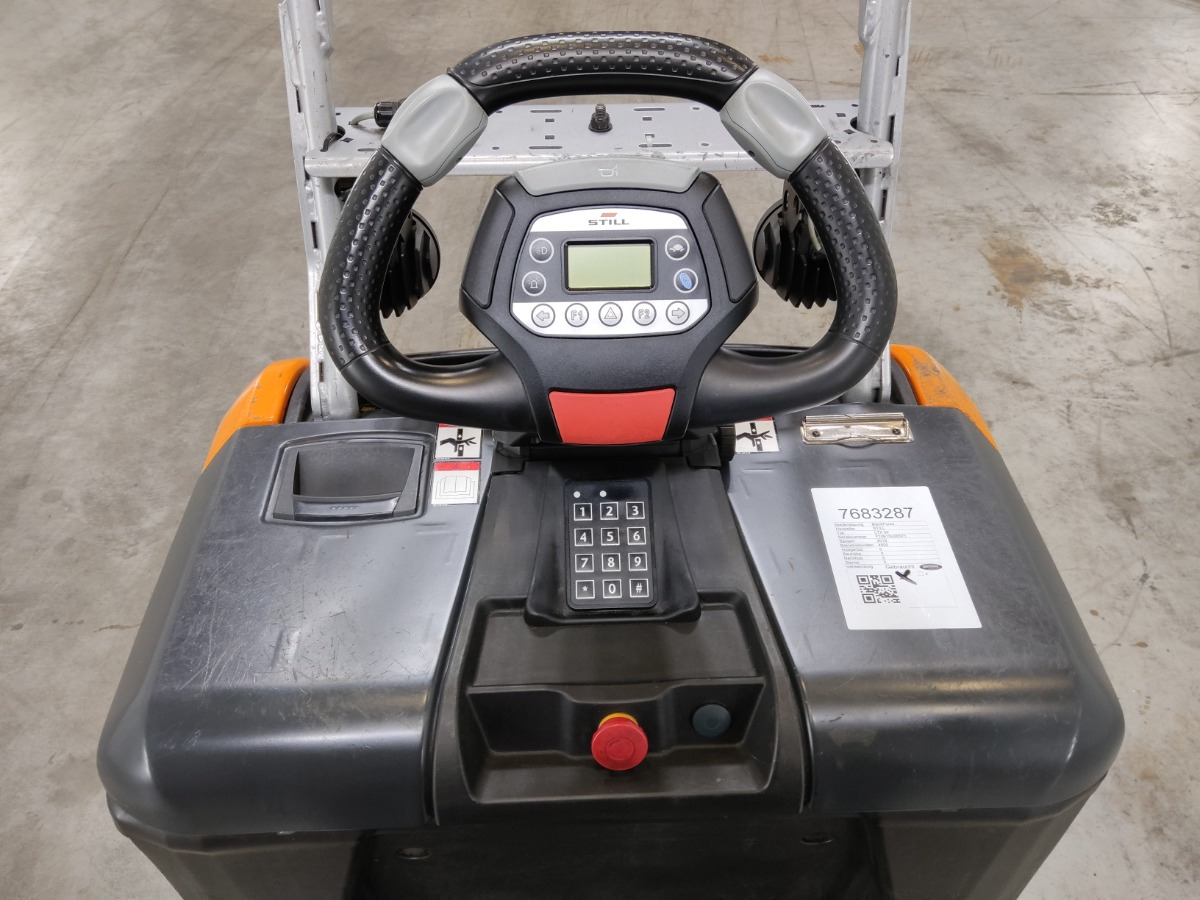 Still LTX50 - Складской тягач: фото 3 Still LTX50 - Складской тягач: фото 3