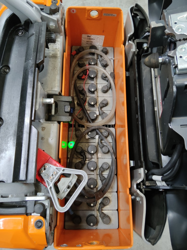 Still LTX50 - Складской тягач: фото 4 Still LTX50 - Складской тягач: фото 4