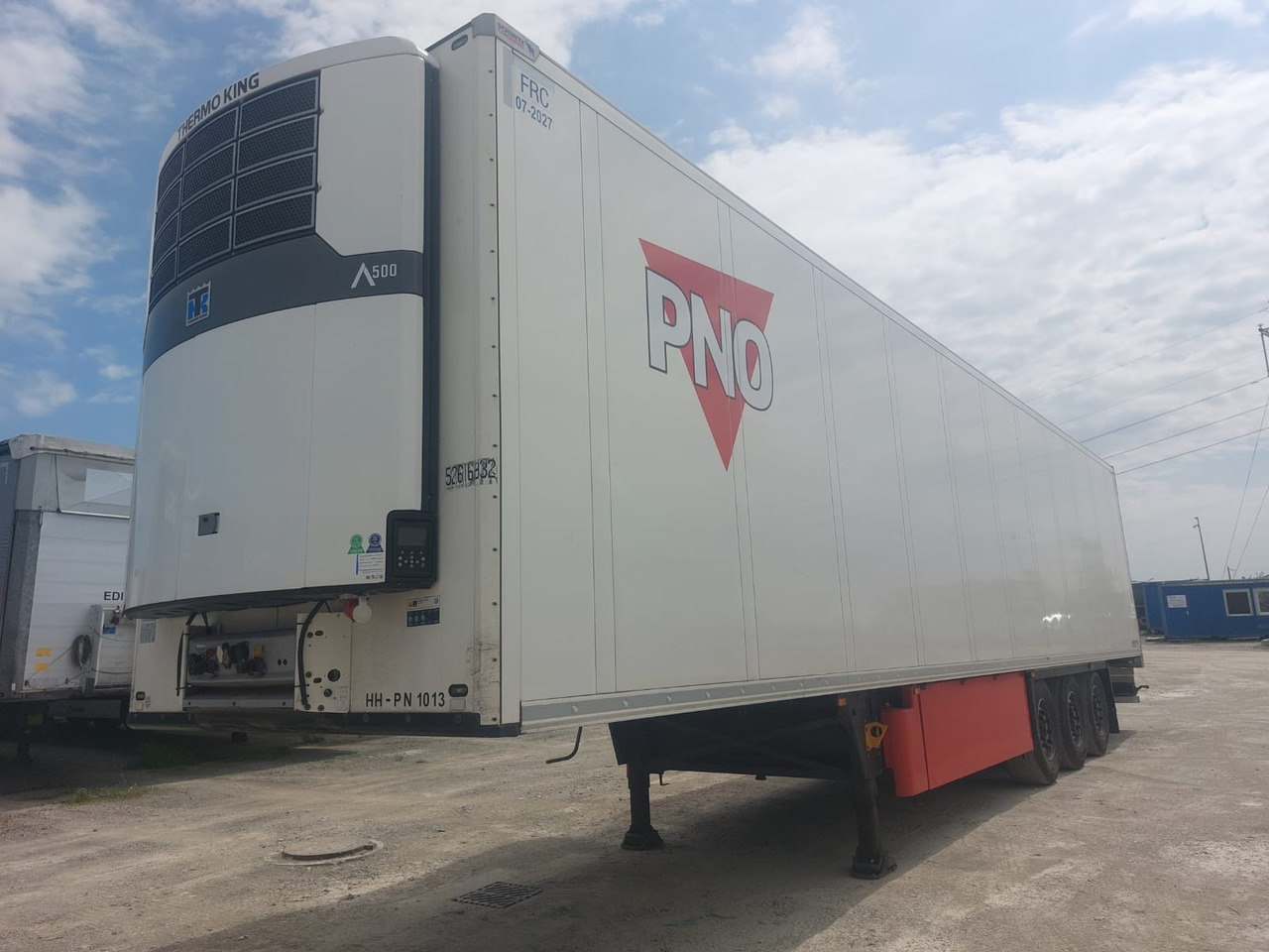 Schmitz Cargobull SCB*S3B - Полуприцеп-рефрижератор: фото 1 Schmitz Cargobull SCB*S3B - Полуприцеп-рефрижератор: фото 1