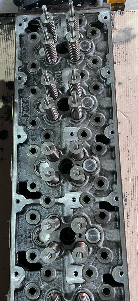 Mercedes Actros MP4 Euro 6 Cylinderhead OM470 - Двигатель и запчасти для Грузовиков: фото 2 Mercedes Actros MP4 Euro 6 Cylinderhead OM470 - Двигатель и запчасти для Грузовиков: фото 2
