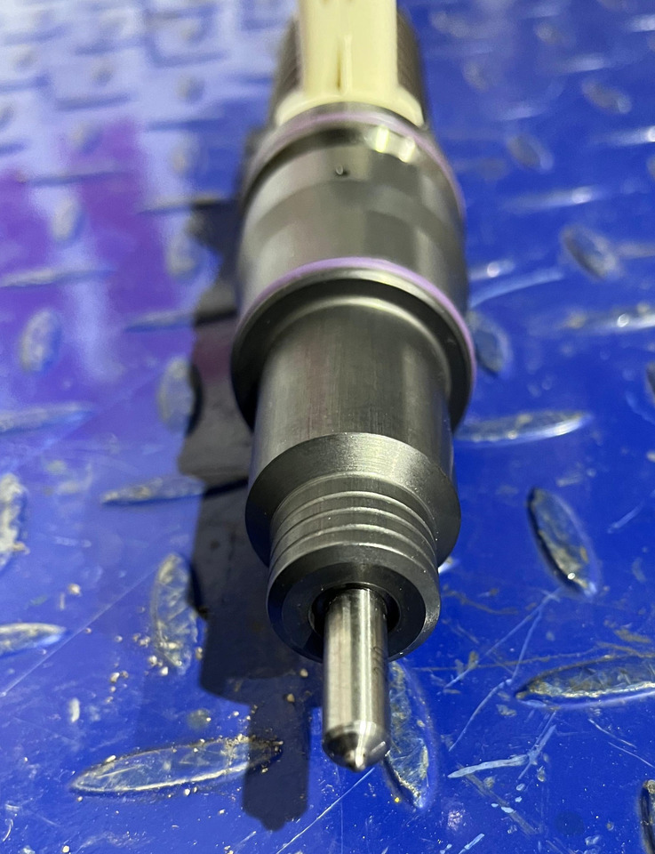 VOLVO 20929906 - Распределитель впрыска: фото 2 VOLVO 20929906 - Распределитель впрыска: фото 2