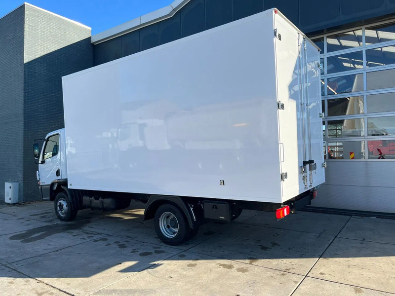 Mercedes-Benz Accelo 915 4x2 Closed Cargo Truck - Грузовик с закрытым кузовом: фото 3 Mercedes-Benz Accelo 915 4x2 Closed Cargo Truck - Грузовик с закрытым кузовом: фото 3