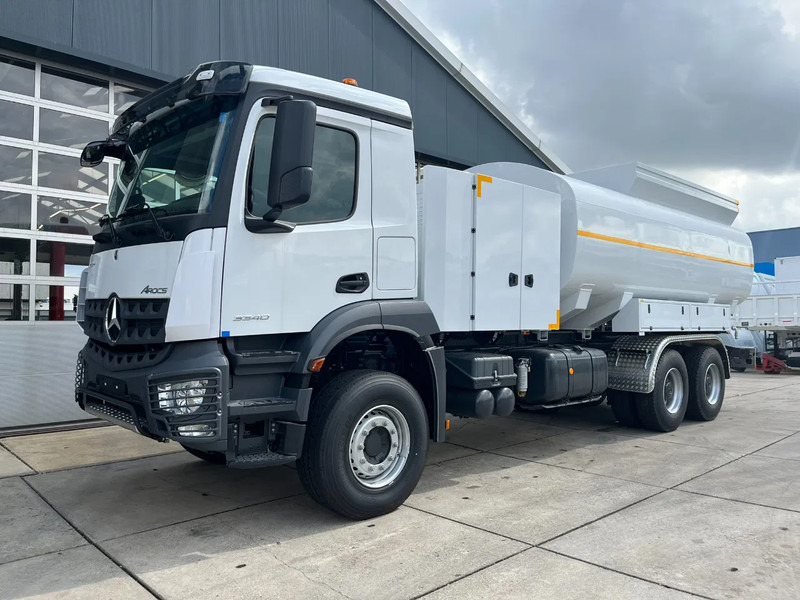 Mercedes-Benz Arocs 3340 6x4 Water Tank Truck - Грузовик-цистерна: фото 1 Mercedes-Benz Arocs 3340 6x4 Water Tank Truck - Грузовик-цистерна: фото 1