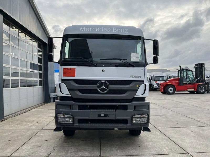 Mercedes-Benz Axor 3344 6x4 Chassis Cabin - Грузовик-шасси: фото 4 Mercedes-Benz Axor 3344 6x4 Chassis Cabin - Грузовик-шасси: фото 4