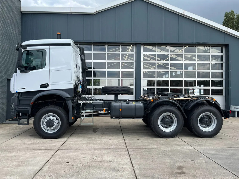 Mercedes-Benz Arocs 4058 AS 6x6 Tractor Head 180T Push Pull (Pre order) - Тягач: фото 2 Mercedes-Benz Arocs 4058 AS 6x6 Tractor Head 180T Push Pull (Pre order) - Тягач: фото 2