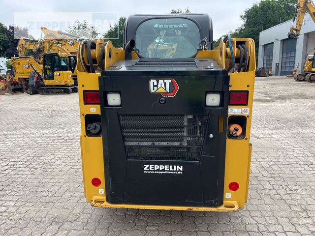 Cat 226D - Мини-погрузчик с бортовым поворотом: фото 4 Cat 226D - Мини-погрузчик с бортовым поворотом: фото 4