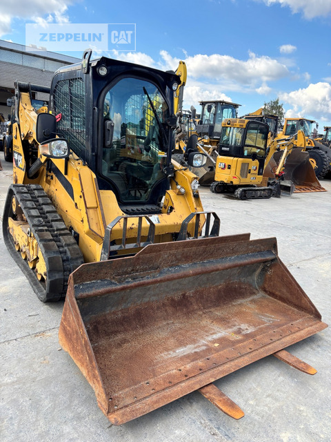 Cat 259D - Мини-погрузчик с бортовым поворотом: фото 2 Cat 259D - Мини-погрузчик с бортовым поворотом: фото 2