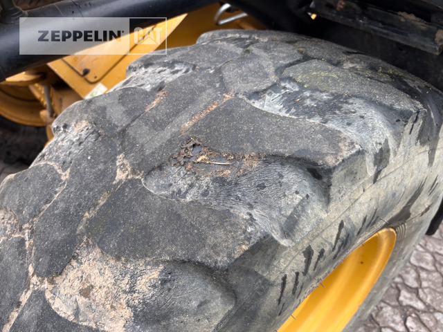 Cat 908M - Колёсный погрузчик: фото 5 Cat 908M - Колёсный погрузчик: фото 5