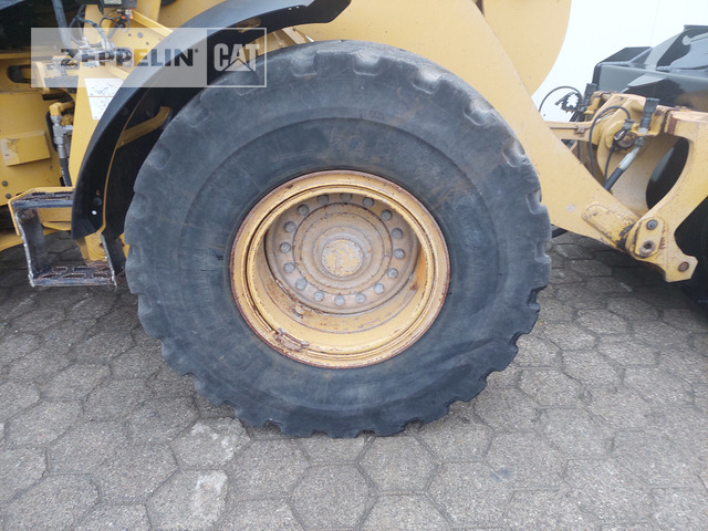 Колёсный погрузчик Cat 938M: фото 17