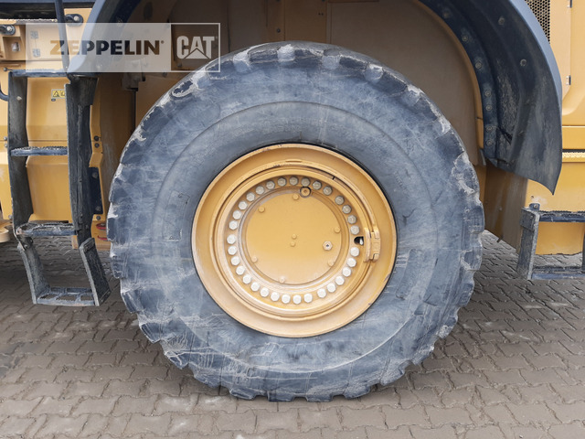 Колёсный погрузчик Cat 982M: фото 13